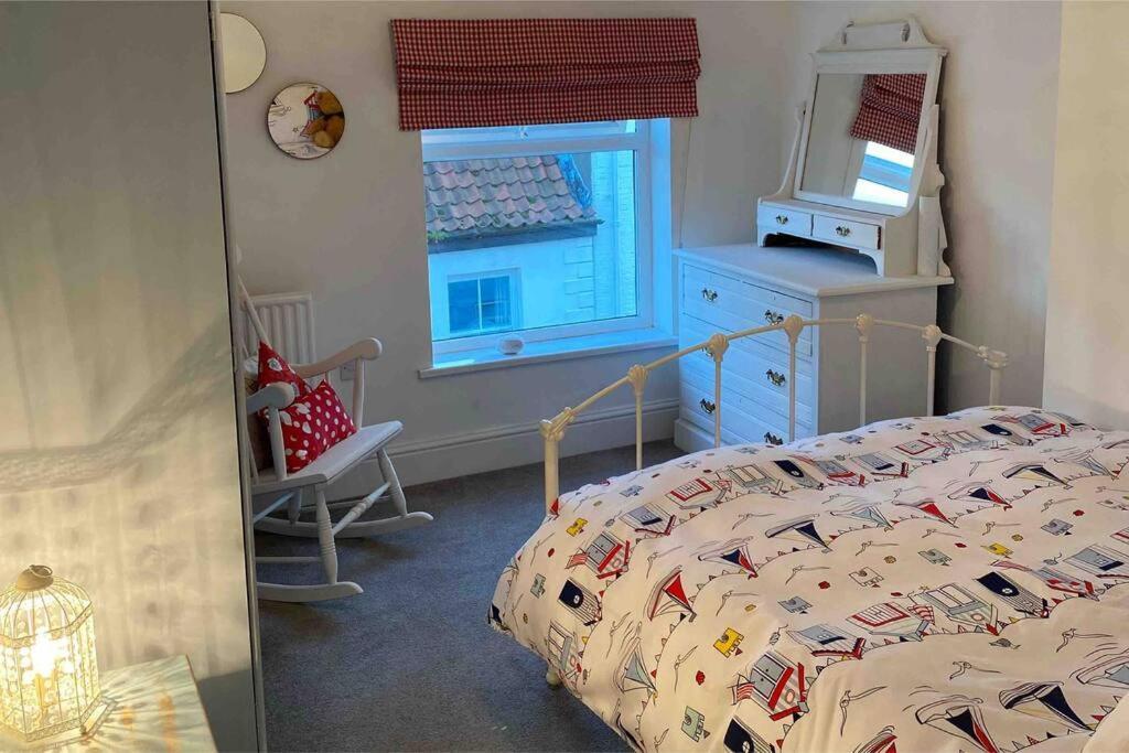 Lilly'S Cottage, Filey, Sleeps 8 Экстерьер фото