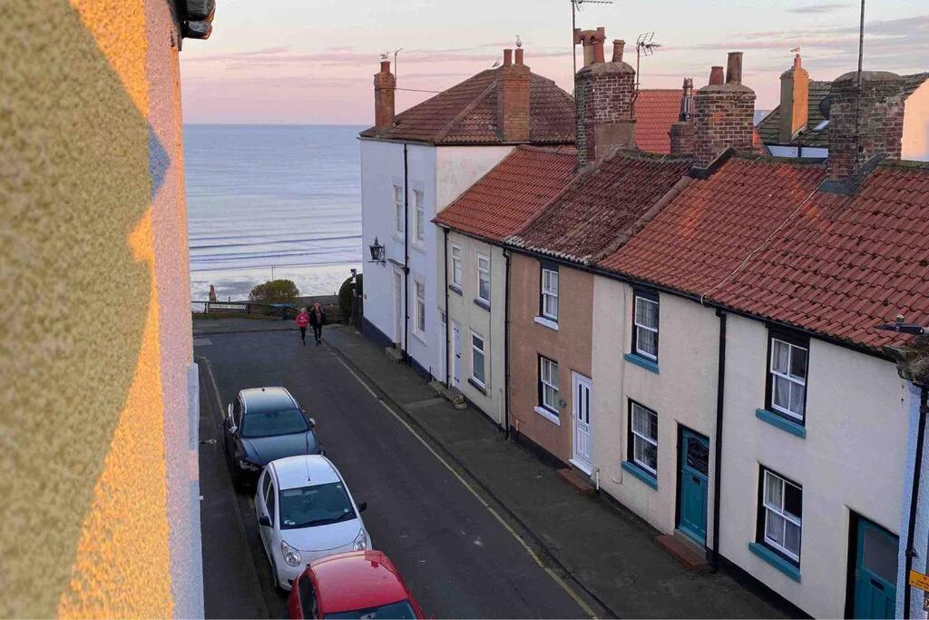 Lilly'S Cottage, Filey, Sleeps 8 Экстерьер фото